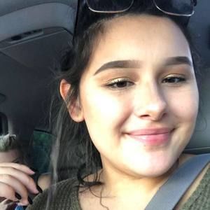 Meet your Posher, Raquel